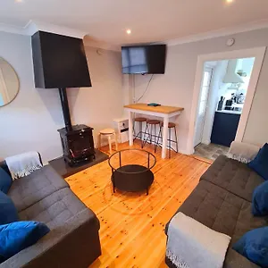  Holiday home Stylish 3 Bedroom House Ireland